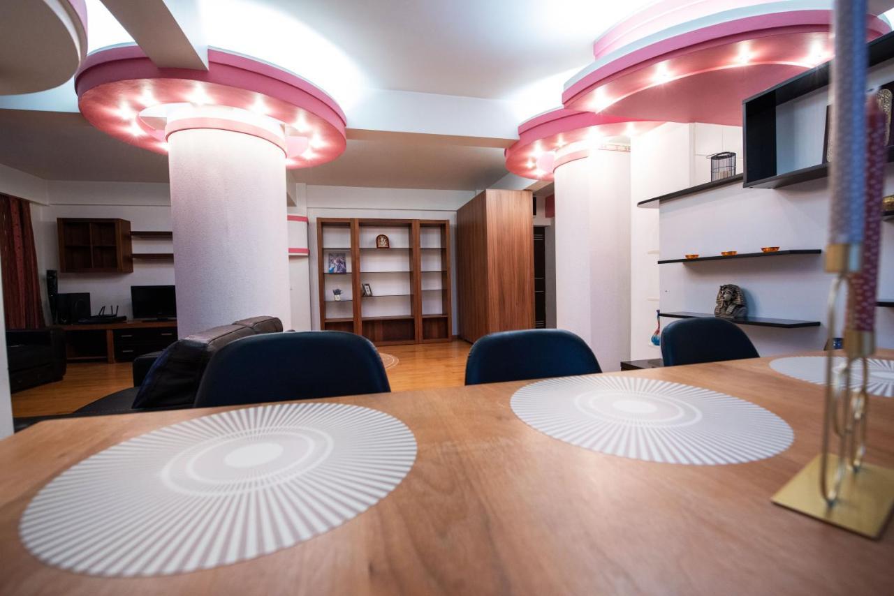Cozy Apartment In Suceava Exteriör bild